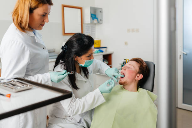 Best Emergency Tooth Extraction in Harris Hill, NY